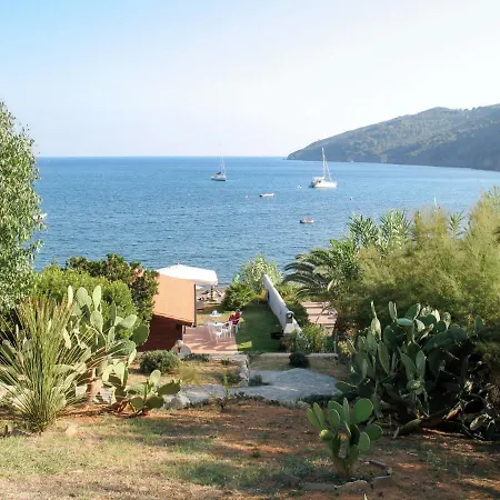 Casa Del Golfo 100s 라코나